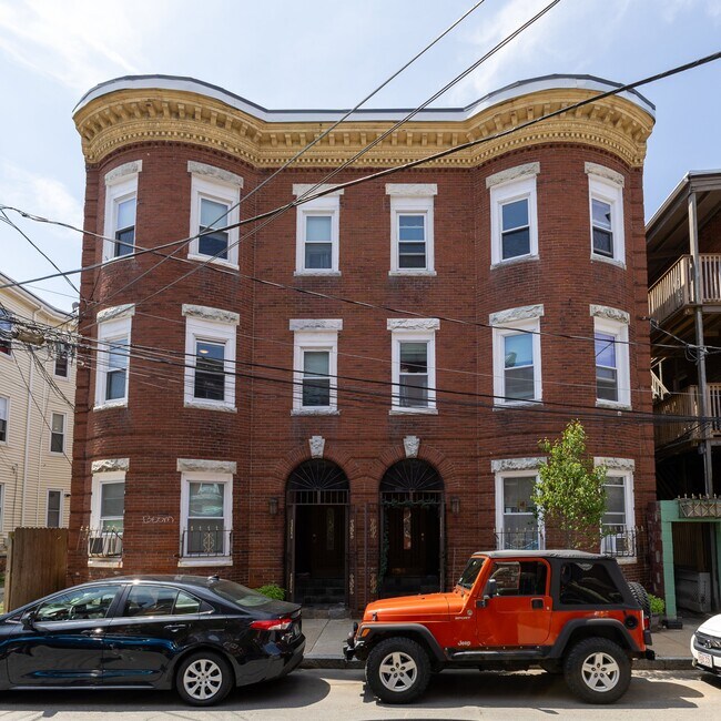 Foto del edificio - 2 St Mark St