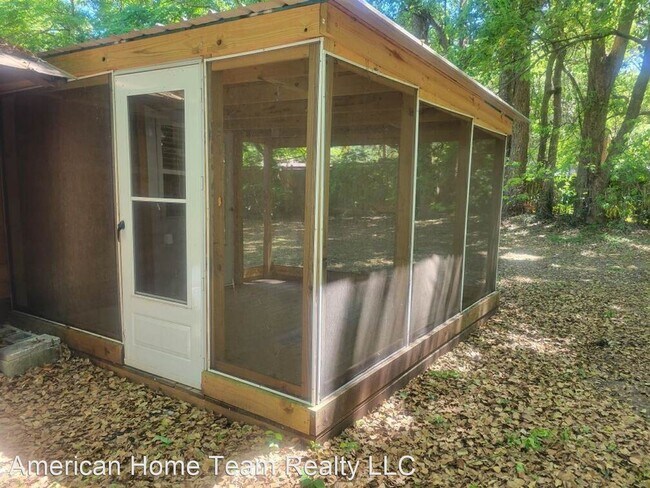 Foto del edificio - Studio, 1 bath House - 260 N. Lake Ave
