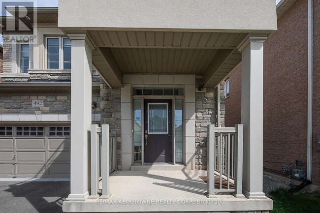 Building Photo - 492 Grindstone Trl