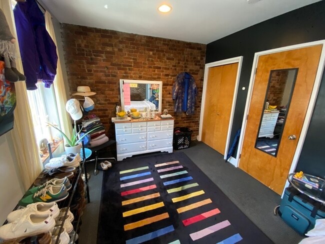 Foto del edificio - 113 W Dedham St