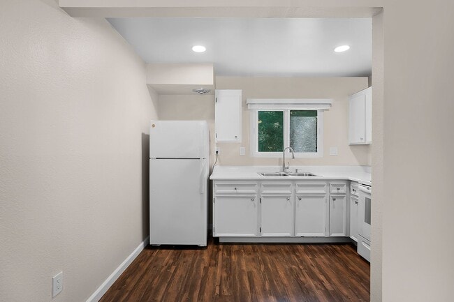 Interior Photo - Point Loma Bay Apartments | Coastal Living Near the Beach