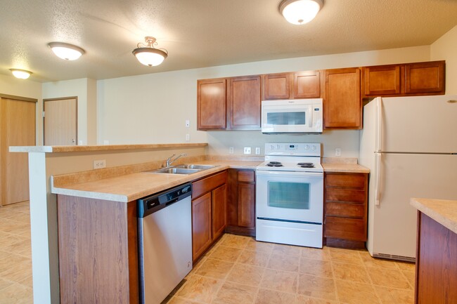 Waterstone Apartments Kitchen - Waterstone Apartments