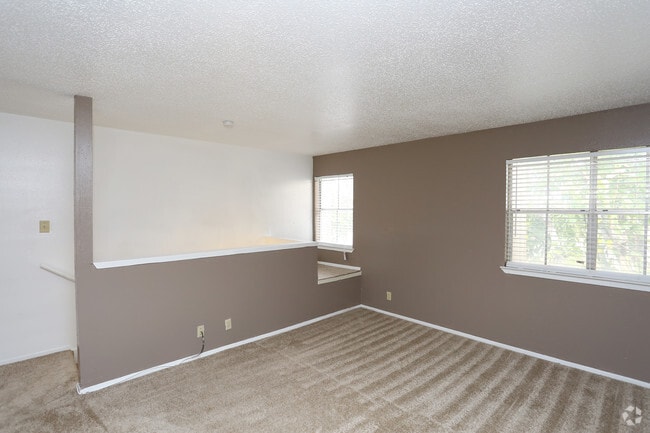 1BR-1BA B Bedroom - Hemingway House Apartments