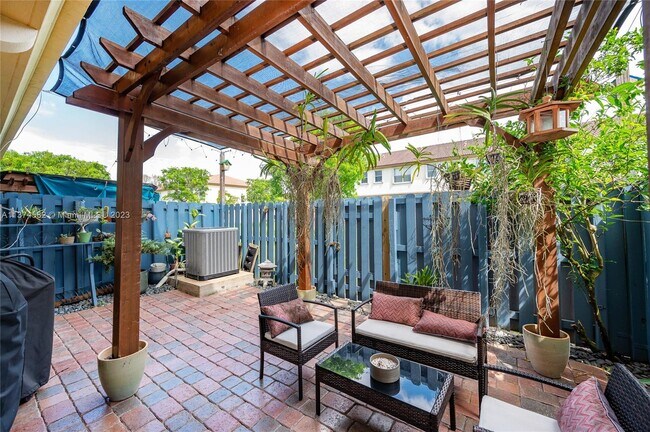 Building Photo - 12987 SW 135th St