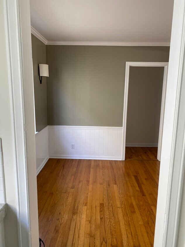 Dining Room - 15900 W Sunset Blvd