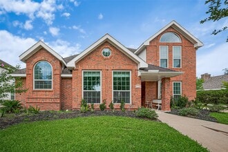 Building Photo - 3406 Mesquite Dr