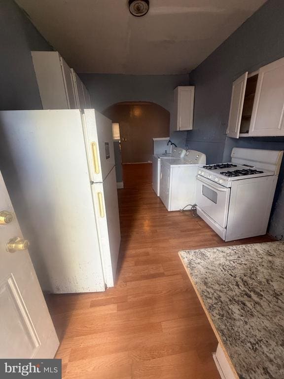 Building Photo - 2221 Wilkens Ave