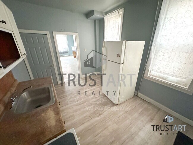 Foto del edificio - 3115 Custer St