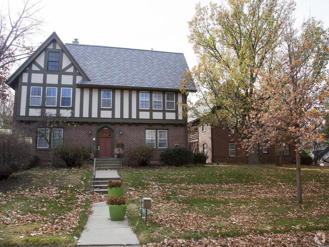 Primary Photo - 629 49th St