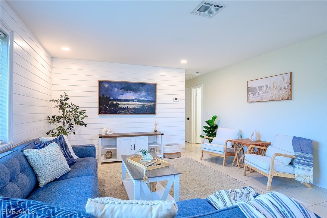 Foto principal - 757-101 101st Ave N