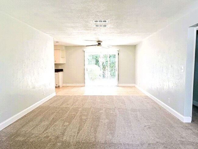 Foto del edificio - Adorable 2 Bedroom Port Orange Home!