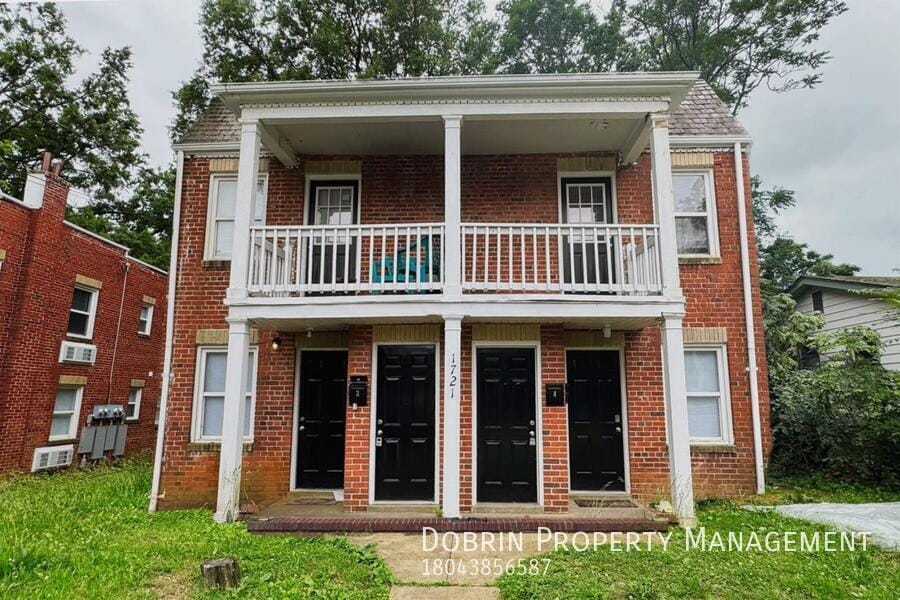 Primary Photo - 1721 Blair St