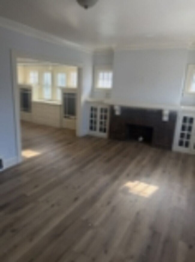 Building Photo - 2542 N 50th St