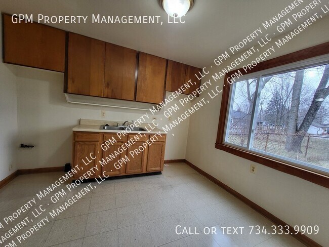 Foto del edificio - 32607 Montcalm St