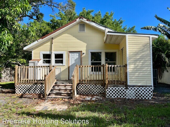 Building Photo - 2 br, 1 bath House - 1703 6th St W