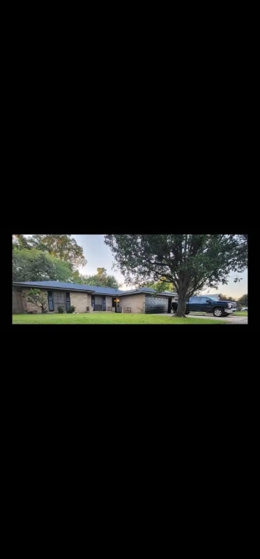 Primary Photo - 2110 Venus Dr
