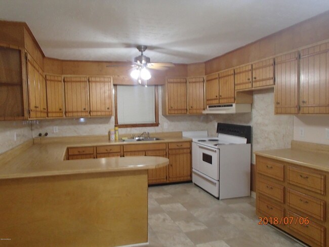 Foto del edificio - 222 Sunset Rd