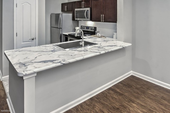 Foto del edificio - 2100 Summit Ridge Loop