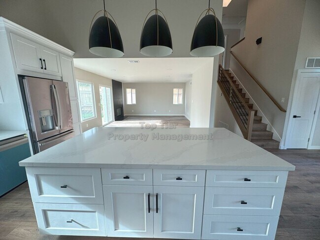 Foto del edificio - Fully Remodeled 3-Bedroom, 2.5 Bath Home i...