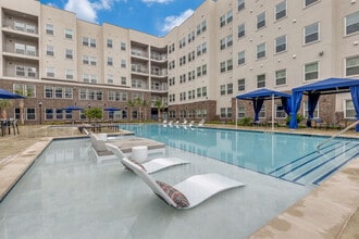 Building Photo - Cove at Galveston Yacht Basin