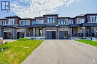 Building Photo - 31 Bradley Ave