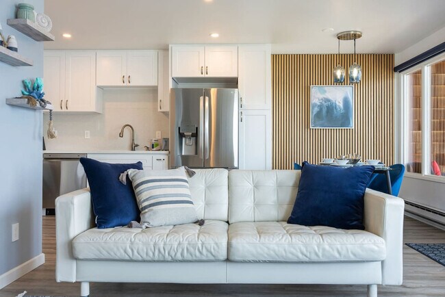 Foto del edificio - 3302 Lake Washington Blvd N