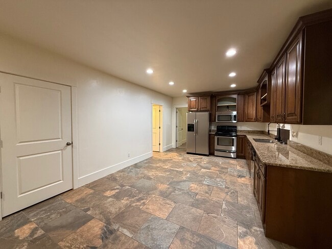 Foto del edificio - 1532 W 3500 N