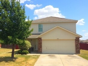 Building Photo - 4841 Waterford Dr