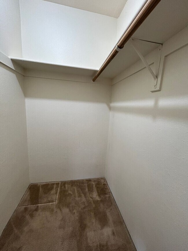 Foto del edificio - Casa Club Condominiums / Gorgeous 1 Bedroom Available!