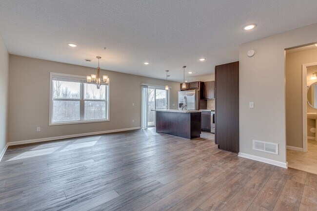 Building Photo - Townhome for RENT 3bd 3ba 2car garage July 01
