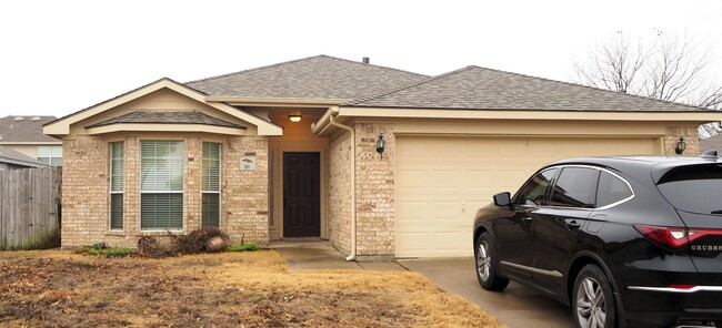 Building Photo - Charming Ponder, TX Home – Comfort, Space ...