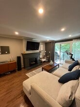 Building Photo - 1066 8th Av E