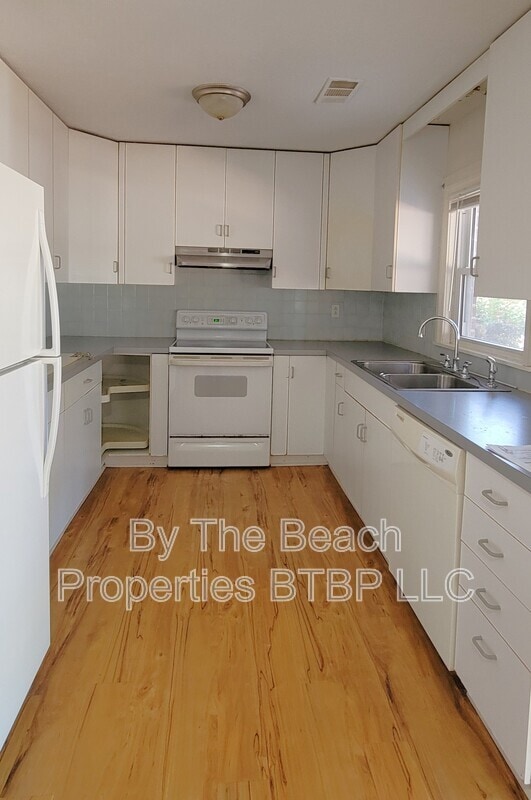 Foto del edificio - 1702 Wandering Way