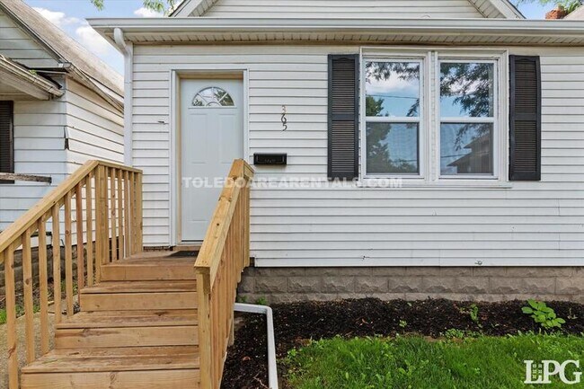 Foto del edificio - 365 Burger St