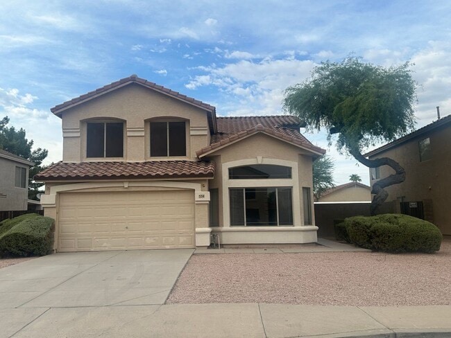 Beautiful Two-Story Home in Prime Gilbert ... - Beautiful Two-Story Home in Prime Gilbert ...