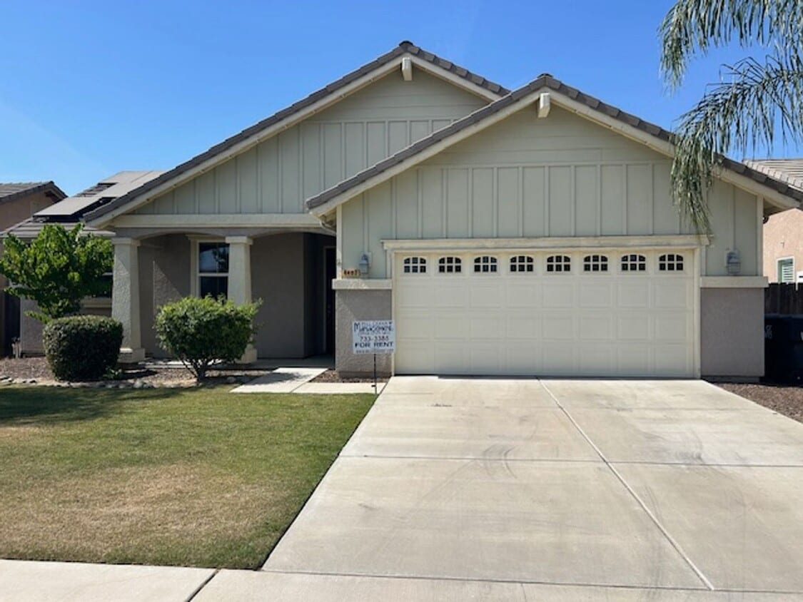 Primary Photo - 6402 W Perez Ave