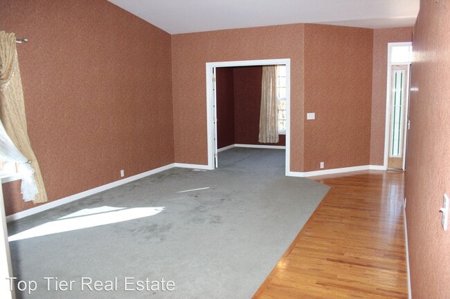 Building Photo - 5 br, 3 bath House - 5237 Sand Hill Dr