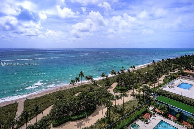 Building Photo - 10203 Collins Ave