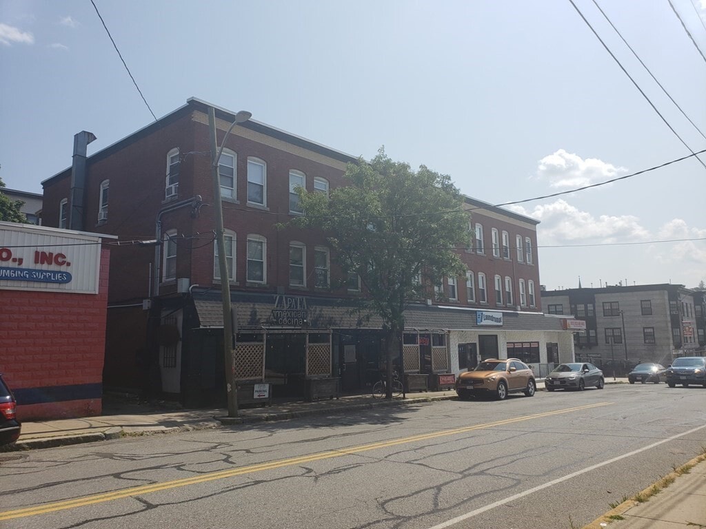 19 Lunenburg St Unit 5, Fitchburg, MA 01420 Room for Rent in