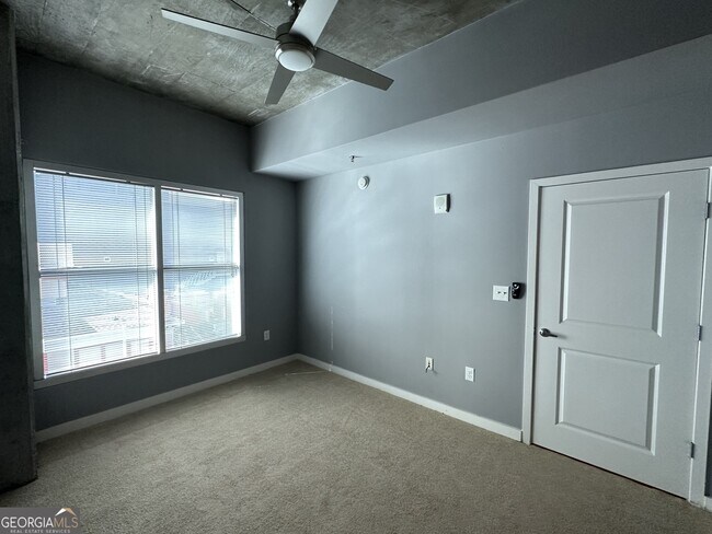 Building Photo - 250 Pharr Rd NE