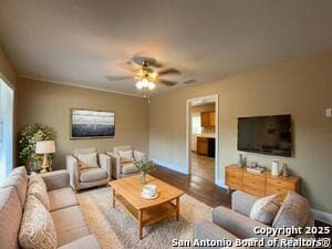 Foto del edificio - 243 Storeywood Dr