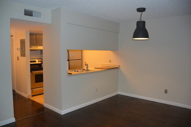 Foto del edificio - 3109 W Horatio St