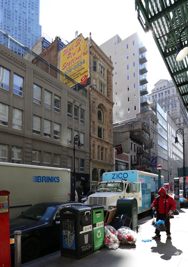 Foto del edificio - 127 Fulton St