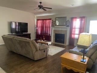 Foto del edificio - 1928 E 133rd Ct S