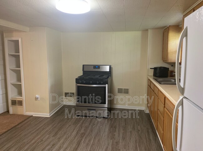 Foto del edificio - 2067 Brodhead Rd