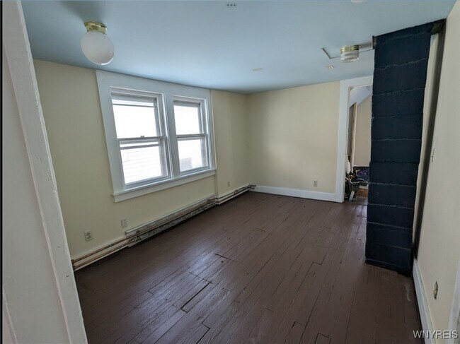 Foto del edificio - 107 Hawley St