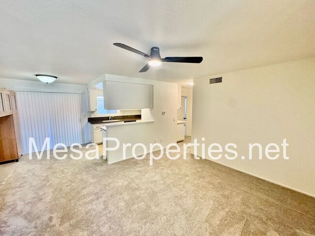 Building Photo - 9900 Highland Ave