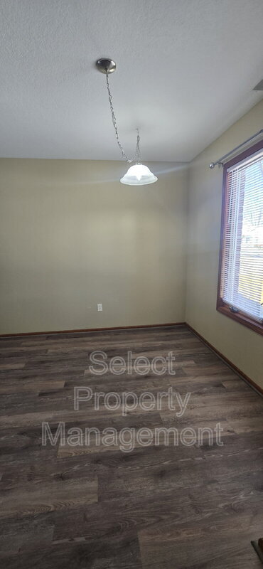 Foto del edificio - 5308 Gardenview Ave