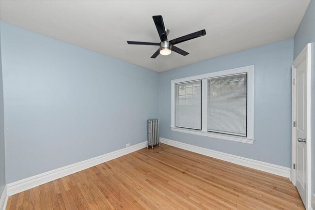 Foto del edificio - 5461 S Ingleside Ave