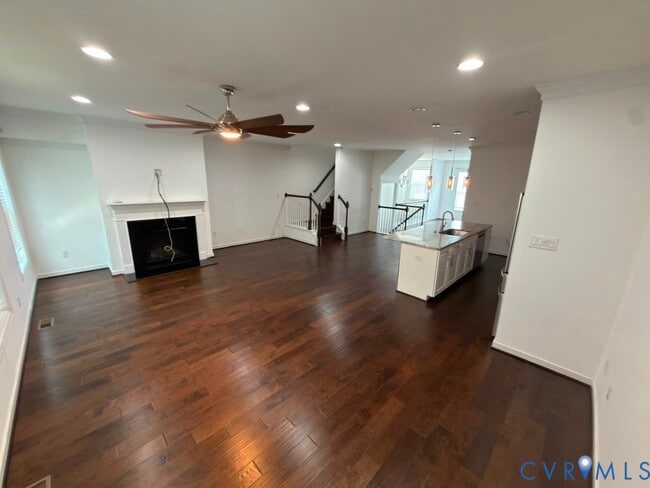Building Photo - 11403 Hayloft Ln
